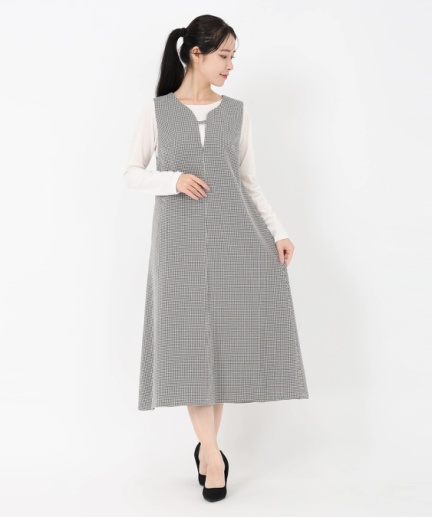 キーネックジャンパースカート