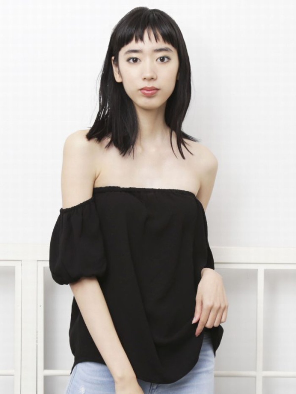リーフオフショルダーチュニック チュニック Emoda エモダ